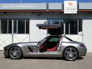 Mercedes-Benz SLS AMG Roadster R197