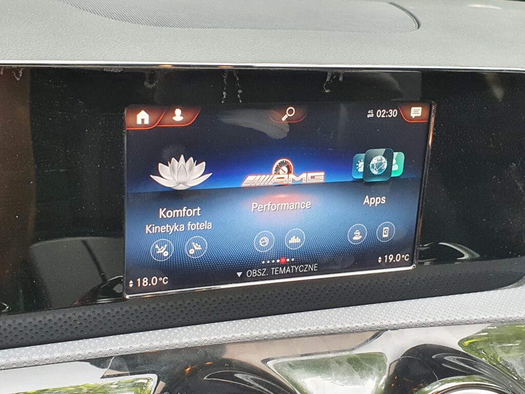 Mercedes A-klasa V177 z rynku amerykańskiego - doposażenie w reflektory MULTIBEAM LED , przeróbka tylnych lam, konwersja na EU systemu multimedialnego MBUX HU6 NTG6, atywacja CarPlay, AndroidAuto i AMG Preformance.