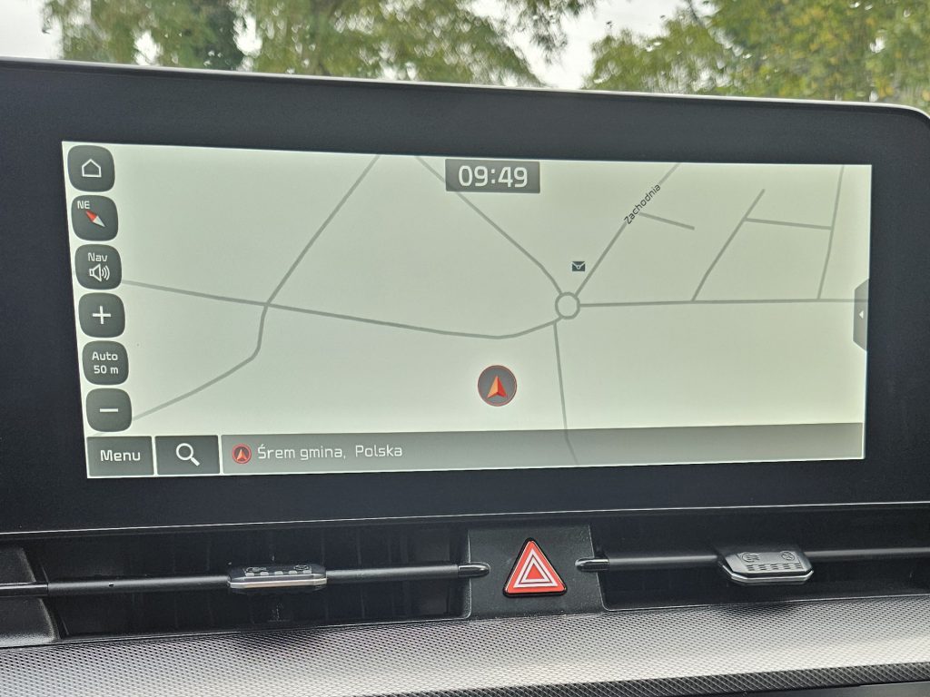 naprawa wyświetlacza KIA - cyffert_śrem